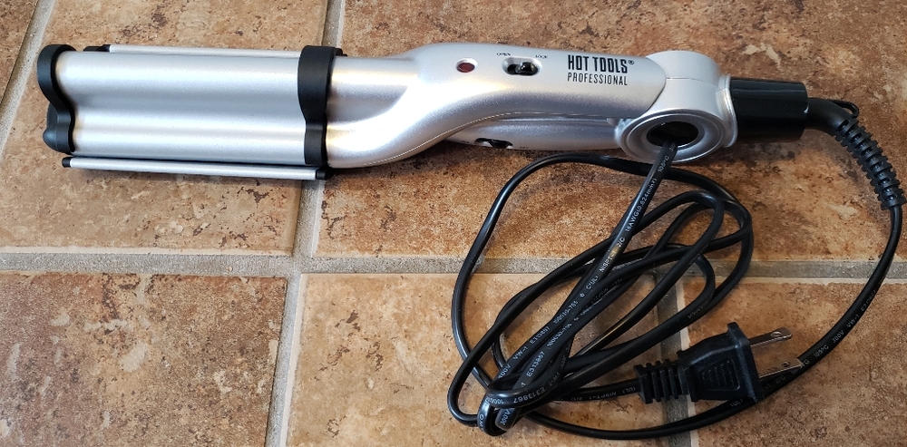 Hot Tools Professional Iron